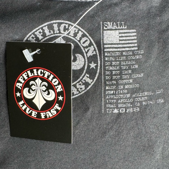 Affliction Men's Short Sleeve Graphic T-shirt - Size: Small -NWT - Picture 10 of 11